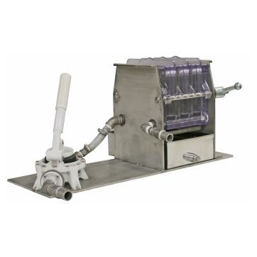 Clear plastic 7.5" syrup press, 3-frame, 8 to 15 gallons with hand pump