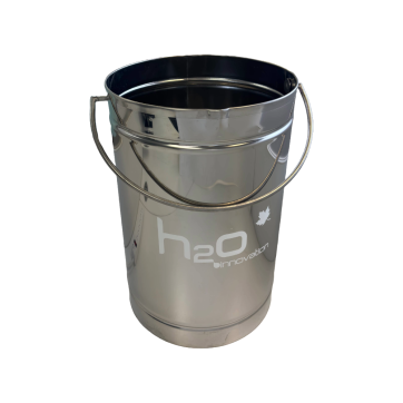 12" dia. x 18" high, bucket with handle and spout
